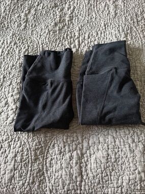 Beyond Yoga Pedal Pushers (2) Bundle